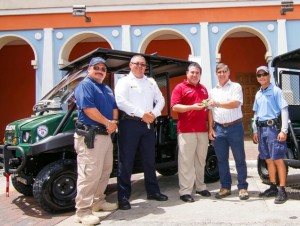ALCALDE CABO ROJO ENTREGA VEHICULOS TODO TERRENO PARA PATRULLAR PLAYAS Y COSTAS 2