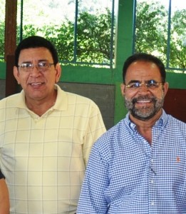 Representante Pedro Julio "Pellé" Santiago, junto a su mentor político, el alcalde de Toa Baja, Aníbal Vega Borges (Archivo).