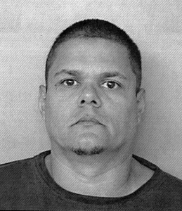 Foto de la ficha de Esteban Hernández Figueroa, acusado de abusar sexualmente de su hijastra de 6 años en Añasco (Suministrada Policía).