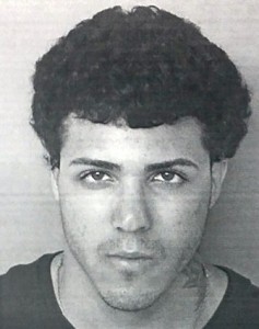 Foto de la ficha de Robert Burgos Feliciano (Suministrada Policía).
