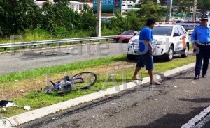 Lugar donde fue atropellado el ciclista en la carretera PR-2 en Aguada (Foto Rescate Cortés).
