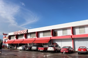 Fachada del Supermercado Econo de Guánica (Archivo).