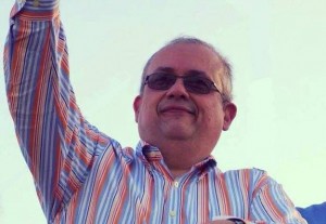 Dr. Iván González Cancel (Foto de perfil de Facebook).